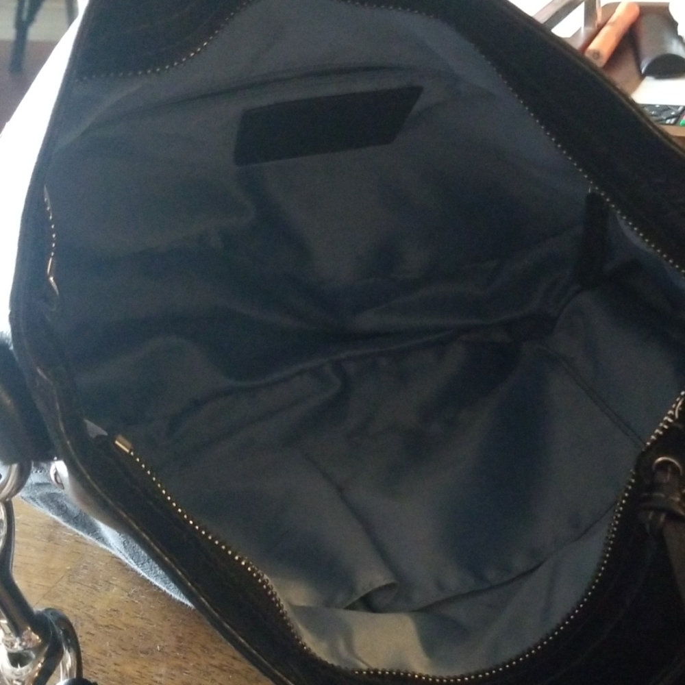 Coach handbag - Picture 2 of 3